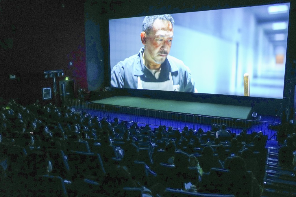 9月17日，電影《731》在長影電影院舉行長春首映禮。 新華社