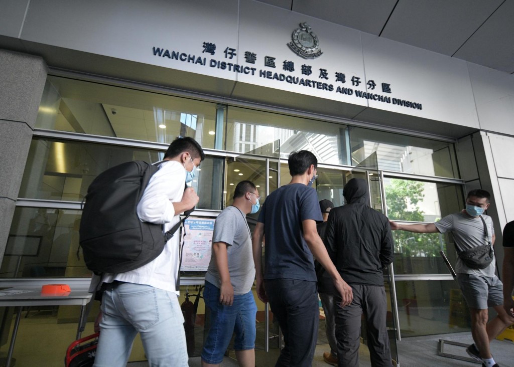 部分家屬前往警總報案。