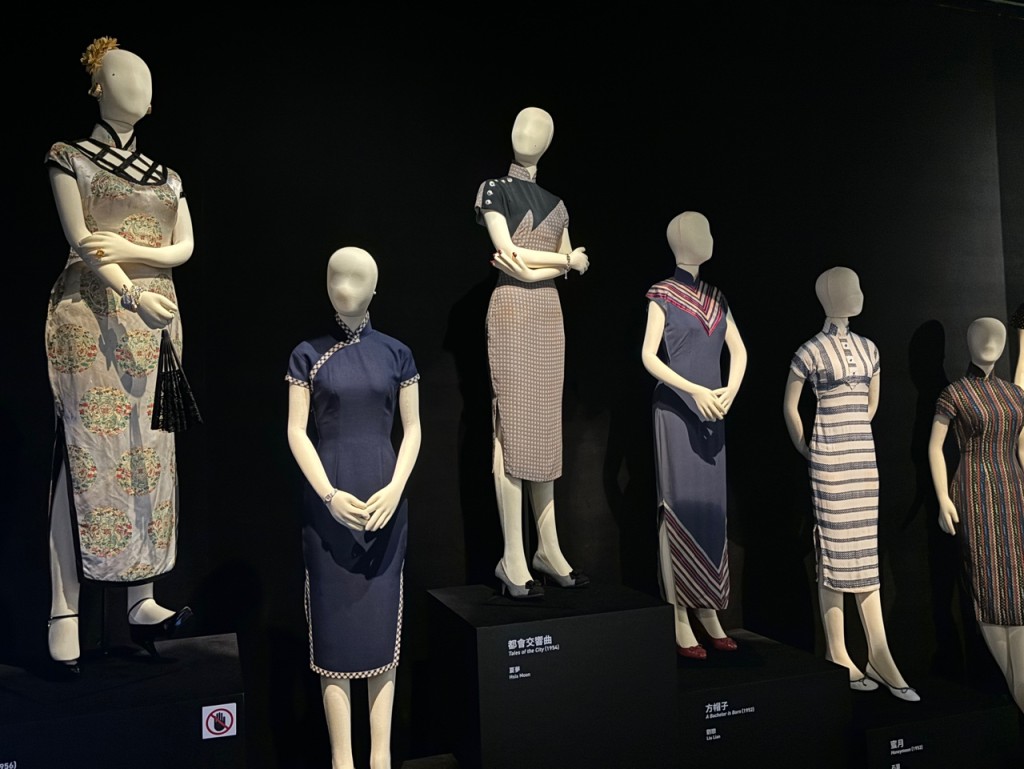 展覽展出31套經典旗袍戲服。郭穎彤攝