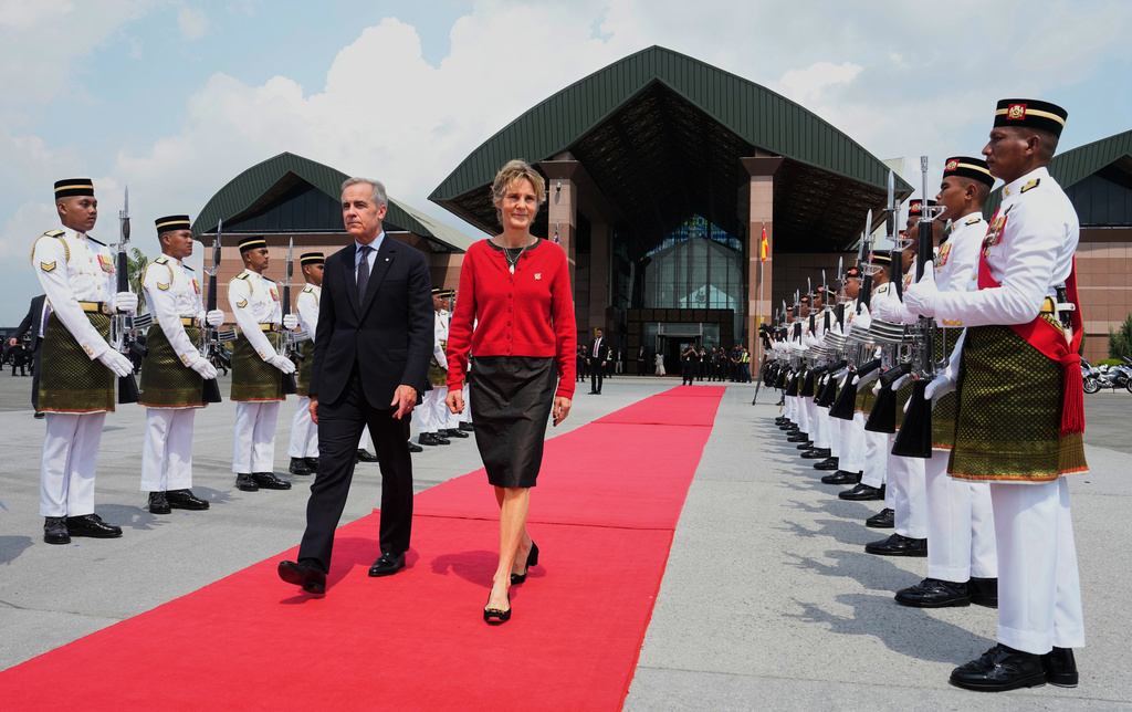 卡尼本星期較早時抵達亞洲,致力深化與區內國家的貿易和安全關係。 美聯社 卡尼本星期較早時抵達亞洲,致力深化與區內國家的貿易和安全關係。 美聯社