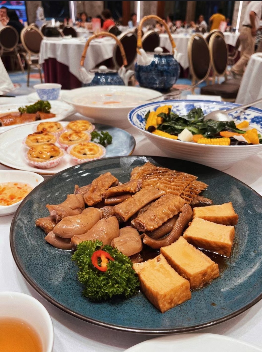 廣州南園酒家的美食滷水拼盤。（圖片來源：小紅書@太陽蛋裏有朵雲）
