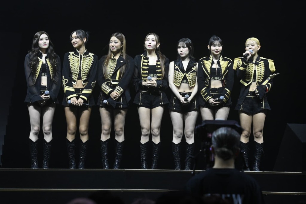 七个人一条心。