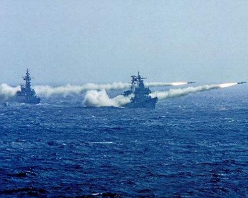 解放軍東部戰區在台灣海峽實戰演練。(網圖)