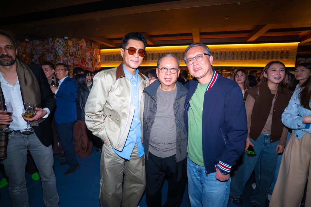 古天樂、劉偉強導演聯同寰亞傳媒集團老闆林建岳博士出席在中環舉行的「寰亞之夜」
