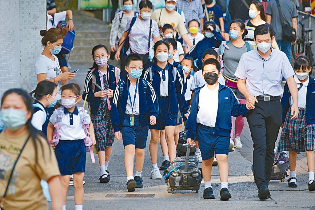 小學生打齊兩針,便可恢復全日面授課。