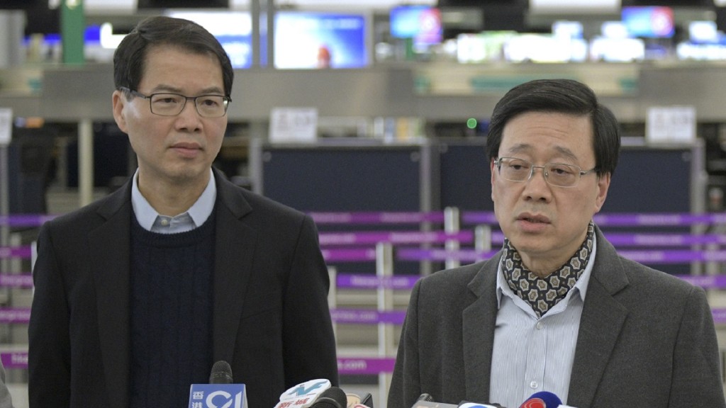 保安局副局長區志光（左）。資料圖片