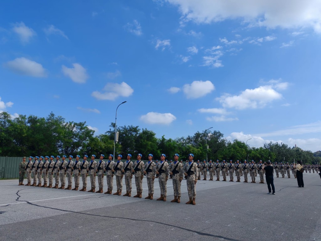 三軍儀仗隊、維和部隊、民兵部隊及聯合軍樂團的官兵在高溫下演示訓練情況。楊浚源攝