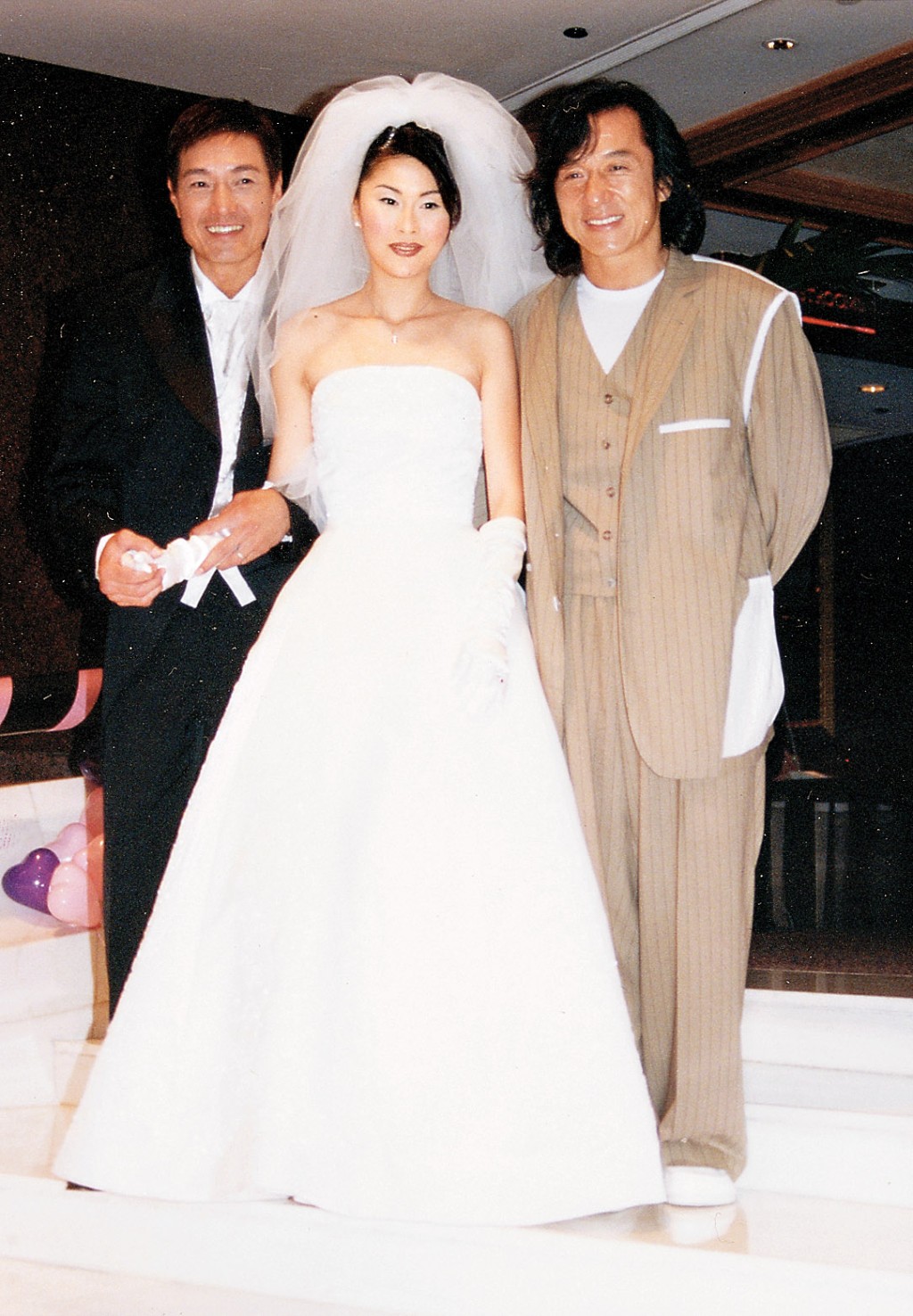 黎淑贤生前与卢惠光有过一段婚姻，生下两名儿子卢俊谚、卢俊希。