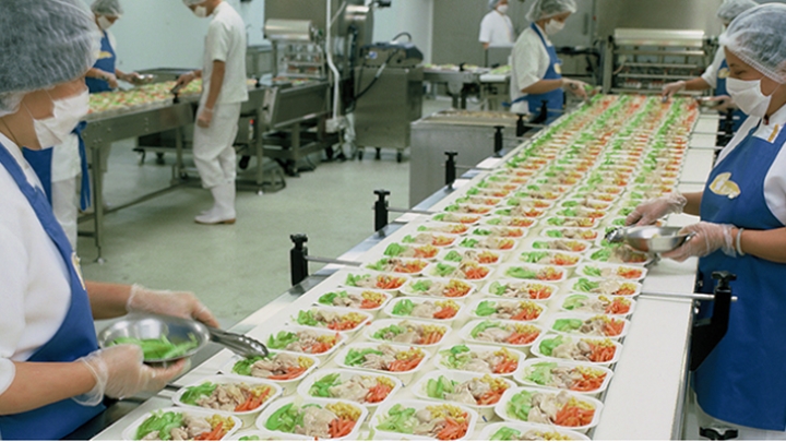 今日(10日)網傳屯天元有學校因飯商罷工致遲派飯,活力午餐母公司大家樂澄清非罷工,只因人手不足。(圖片來源:活力午餐) 今日(10日)網傳屯天元有學校因飯商罷工致遲派飯,活力午餐母公司大家樂澄清非罷工,只因人手不足。(圖片來源:活力午餐)