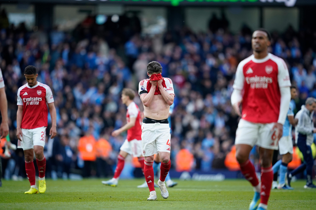 阿仙奴失去争逐英超冠军的控制权。美联社