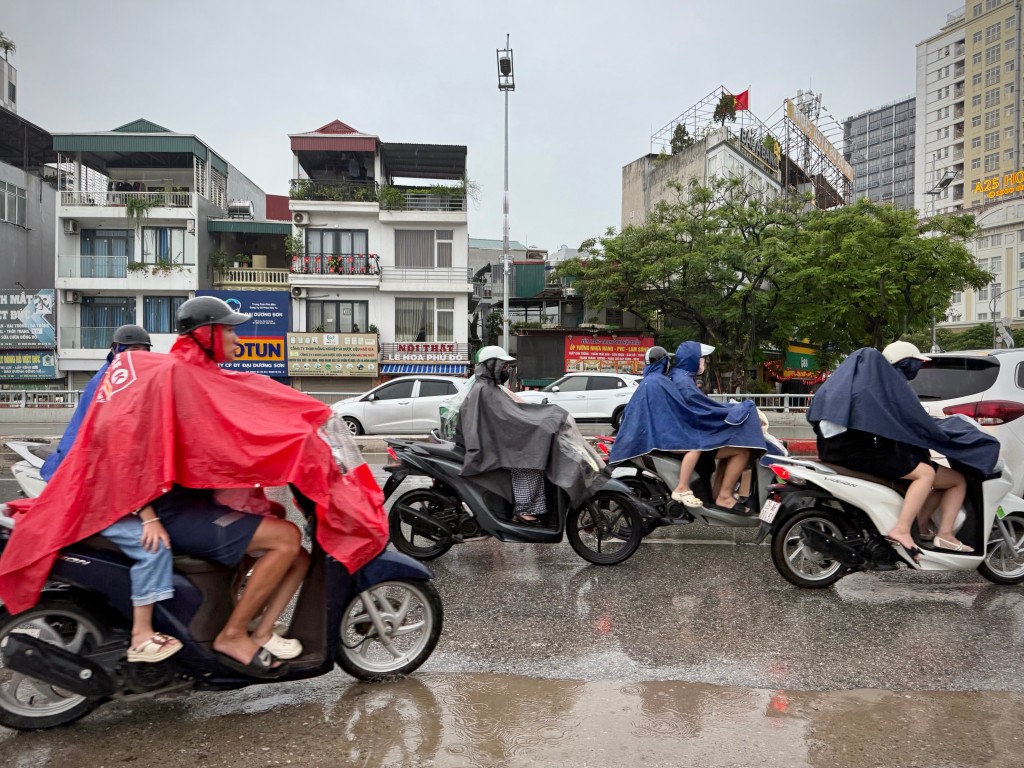颱風博羅依登陸越南帶來暴雨。美聯社