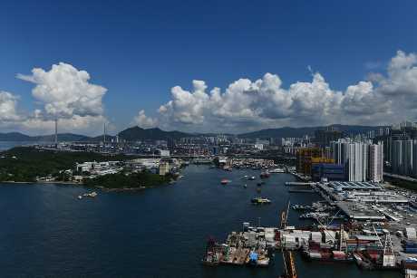 單位景觀開揚，飽覽昂船洲海景。