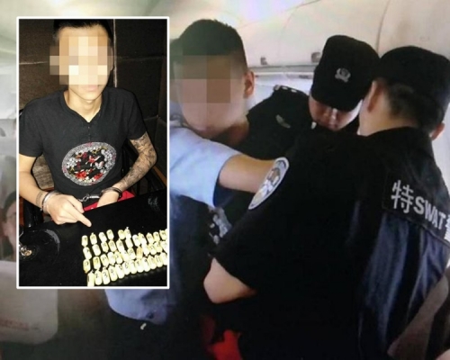 小龍從體內排出44包毒品,其左褲袋則藏有9包。