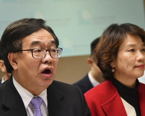 經民聯強烈呼籲港府派包機接回湖北港人。 資料圖片