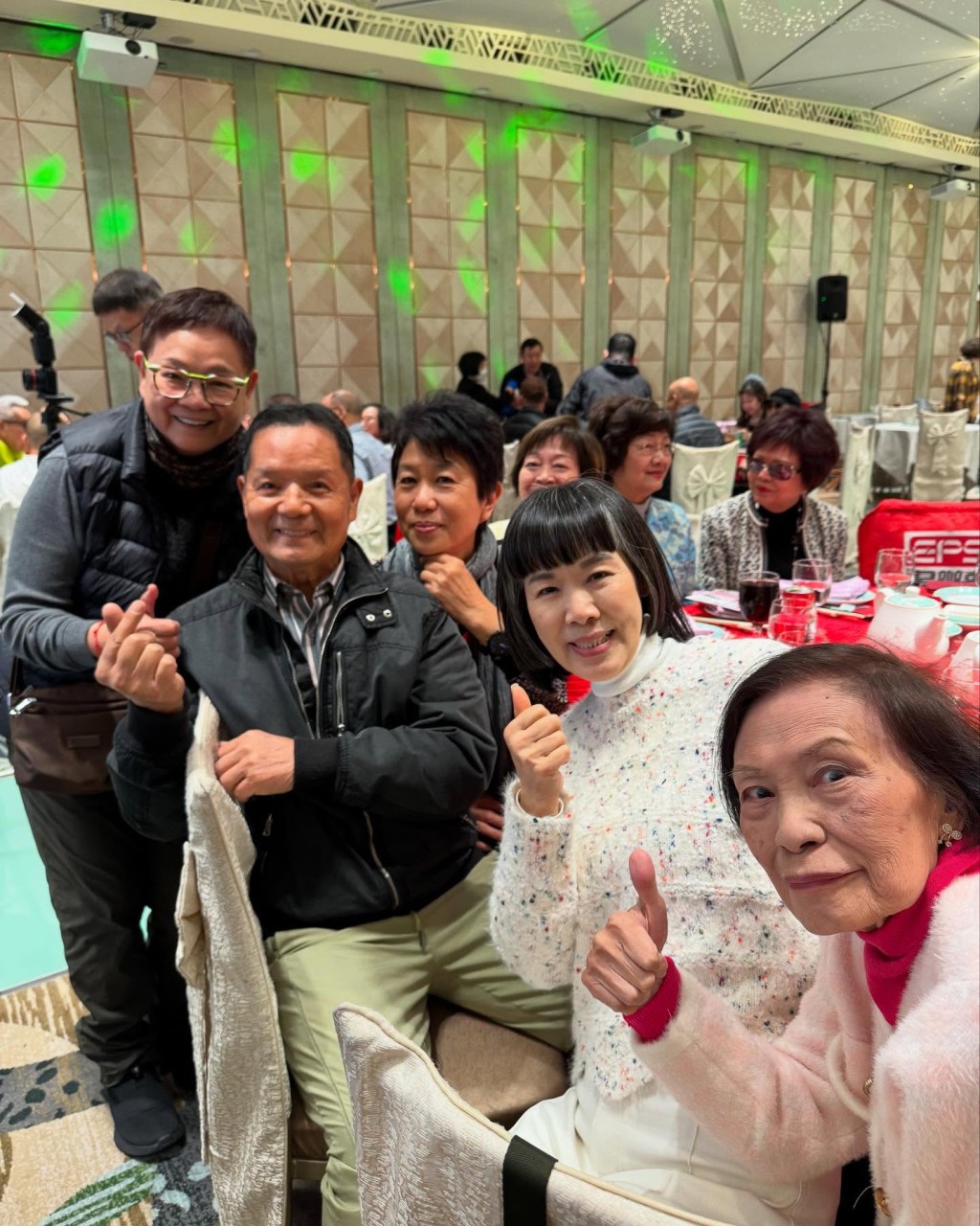 劉少君4月初舉辦壽宴,余慕蓮都有出席。 劉少君4月初舉辦壽宴,余慕蓮都有出席。