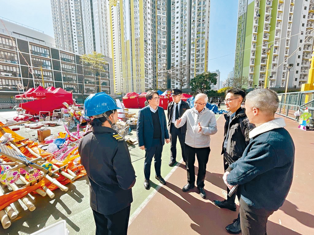 謝展寰昨晨指示要盡快重開長沙灣年宵市場。