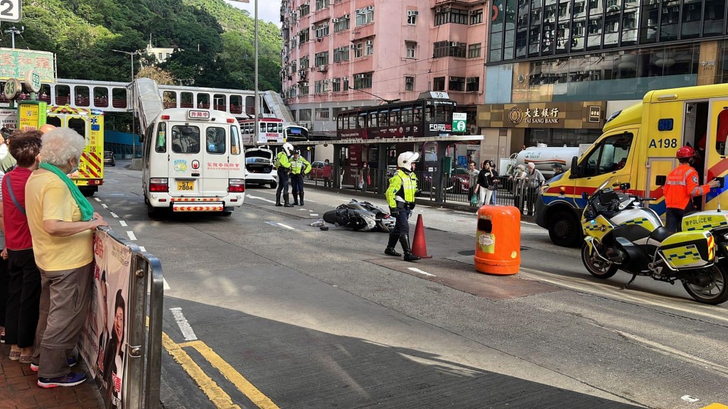 英皇道電單車撞女途人 2人俱傷送院。網上圖片
