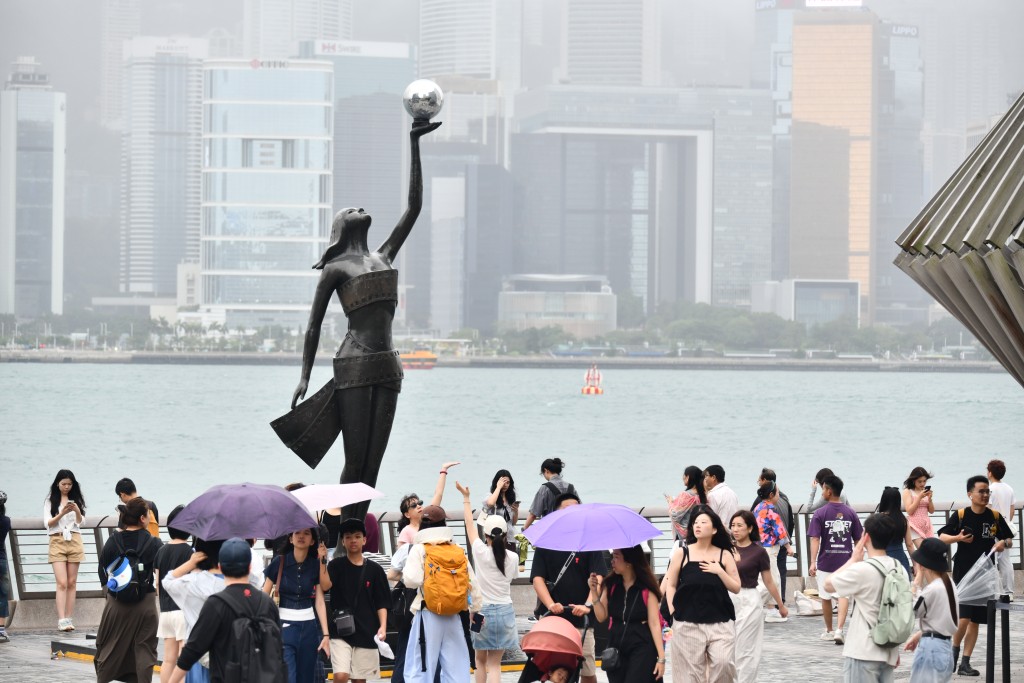 羅淑佩表示，過夜旅客的停留時間穩定維持在3.1至3.2晚。