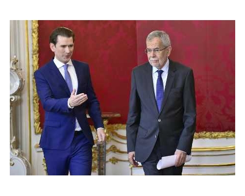 （左起）奥地利总理库尔茨及总统范德贝伦。资料图片