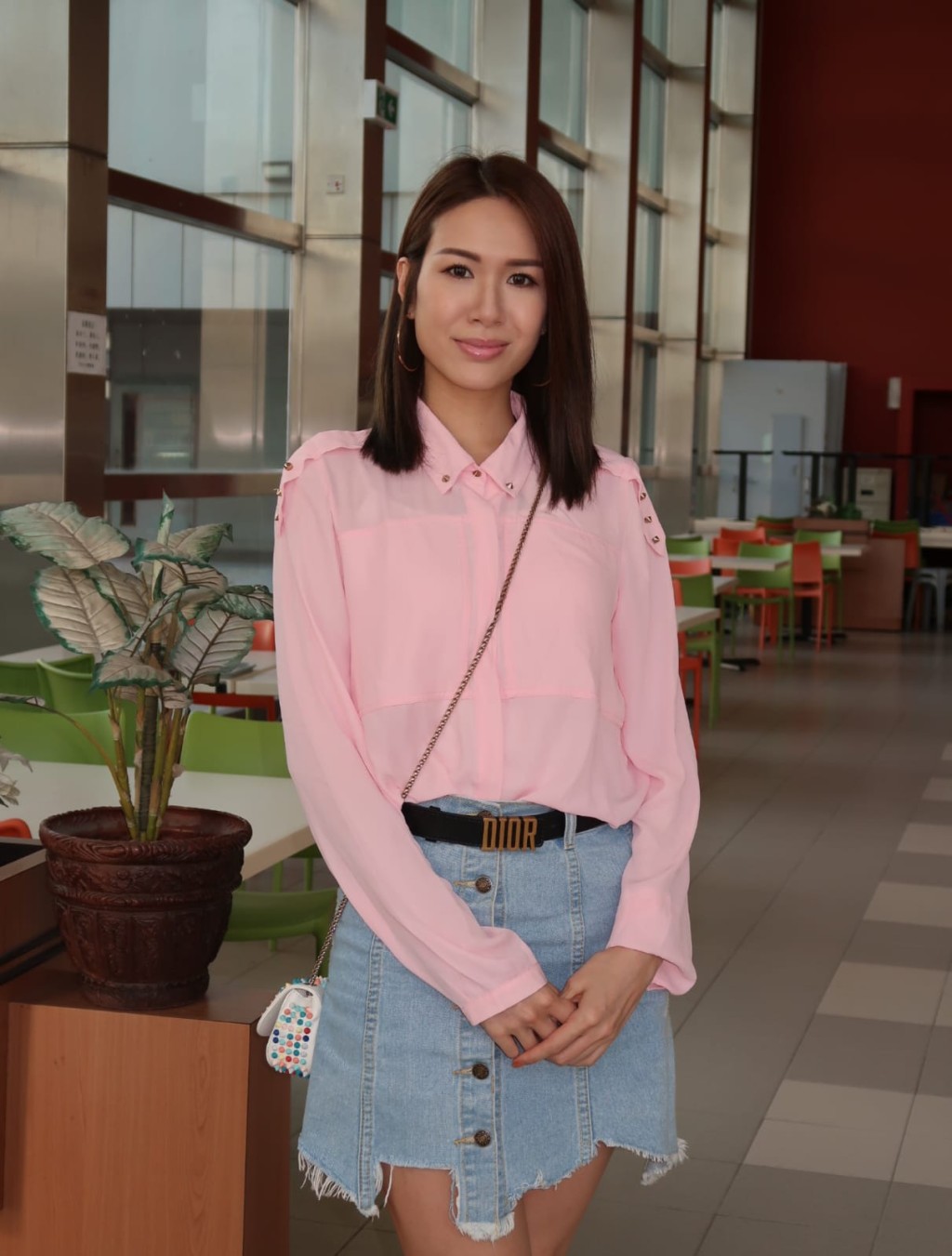 莊思明回電視台受訪。