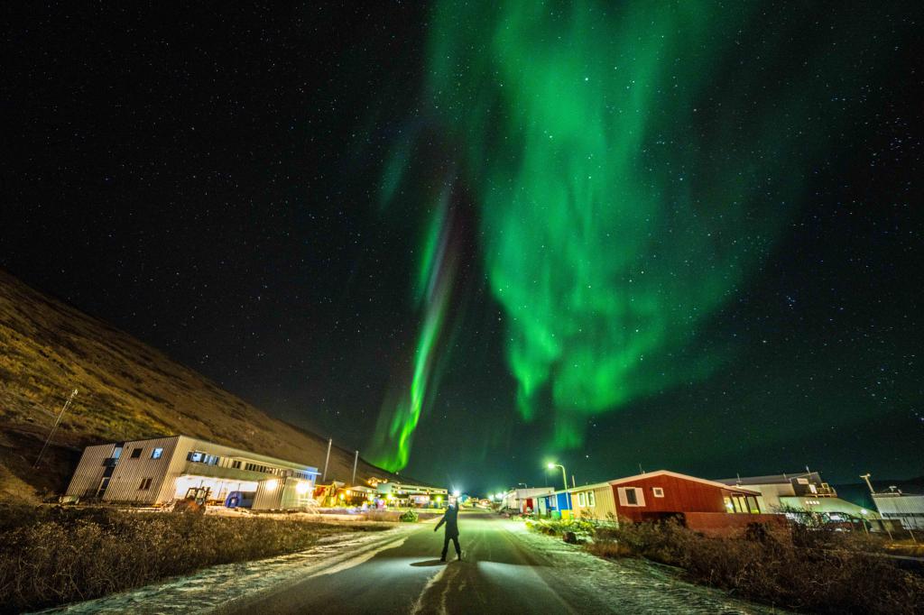「与神同行」是唐于格陵兰拍摄的满意相片。 受访者提供