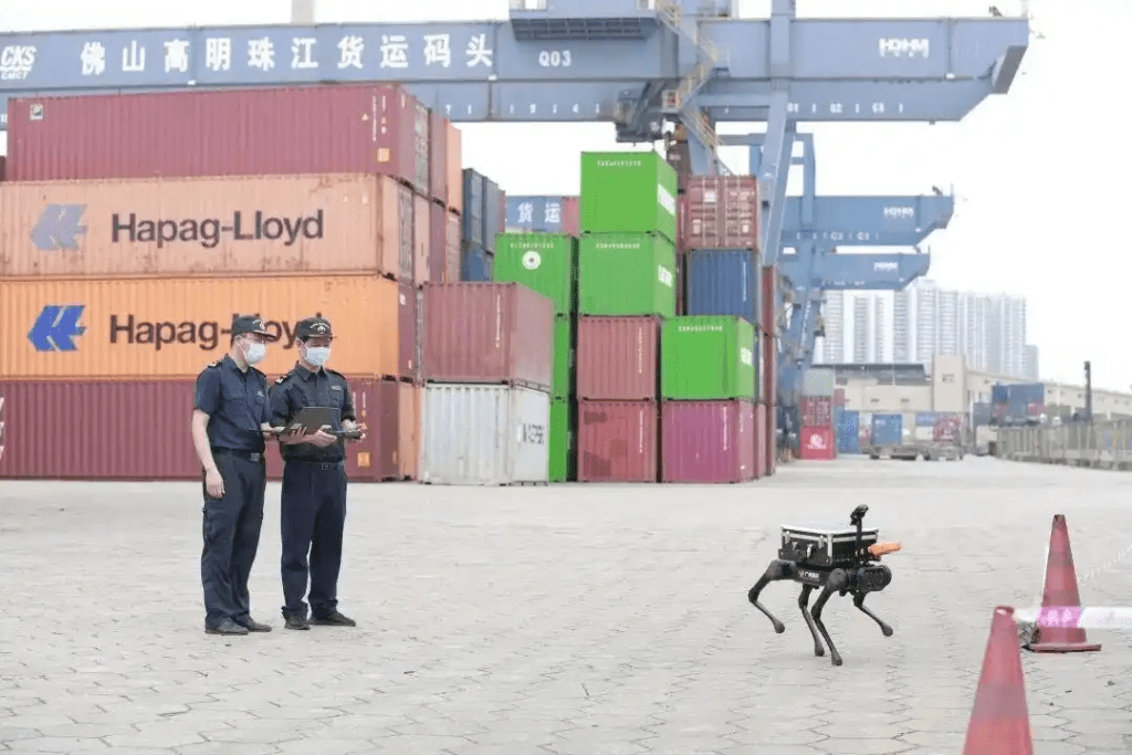 全國海關首個輻射探測「機械狗」,可遠程操縱。 全國海關首個輻射探測「機械狗」,可遠程操縱。