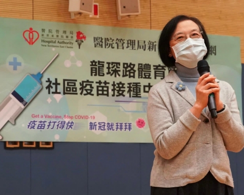 食物及衛生局局長陳肇始於今日(14日)發表網誌,希望市民能安心接種疫苗。網誌圖片