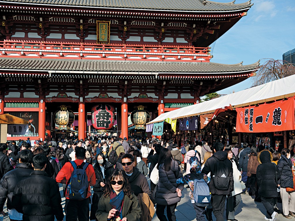 日本著名景點東京淺草寺。