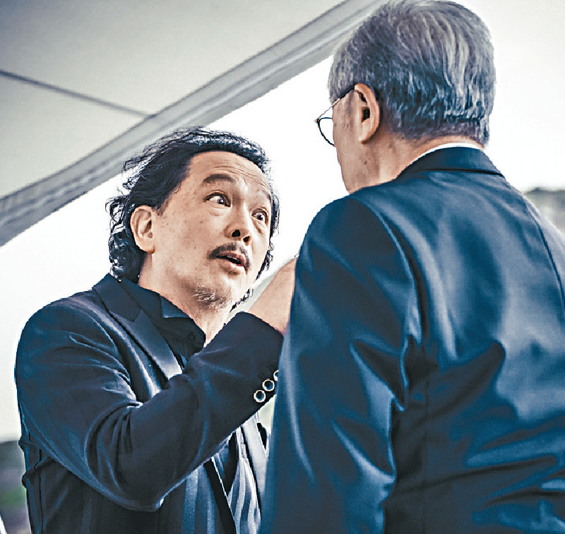 ■智叔和曾江在游艇上唇枪舌剑！
