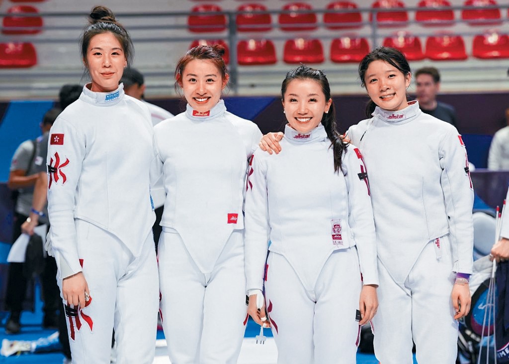 港隊女重代表陳渭泠(左起)、佘繕妡、朱嘉望及吳海諦。
