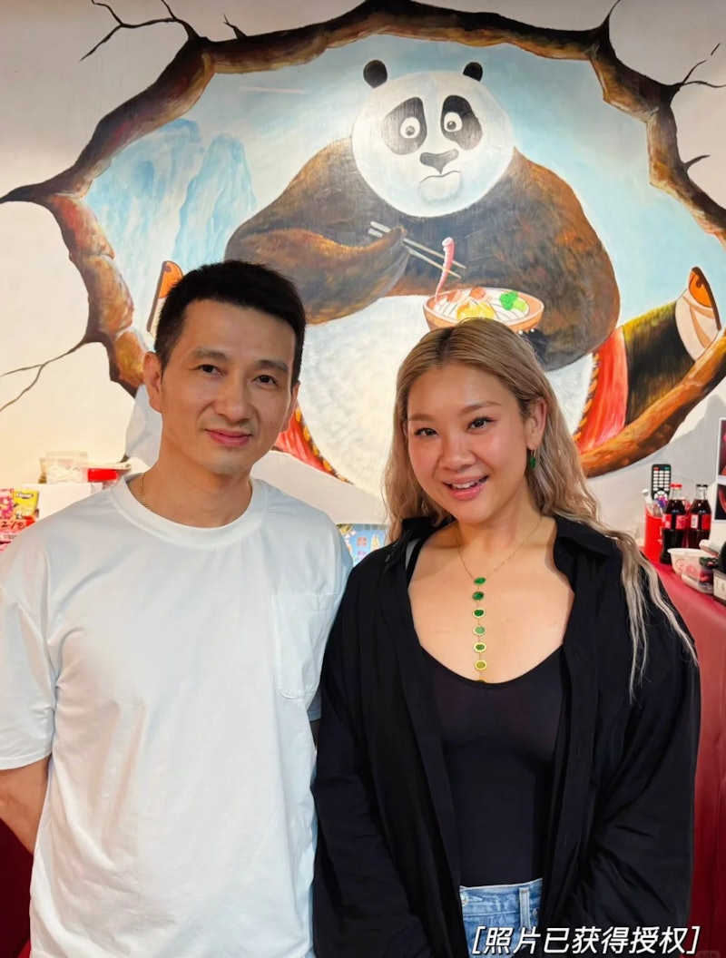 鄭欣宜受傷後於去年7月被捕獲，見到她的頸部和耳部仍有傷痕。