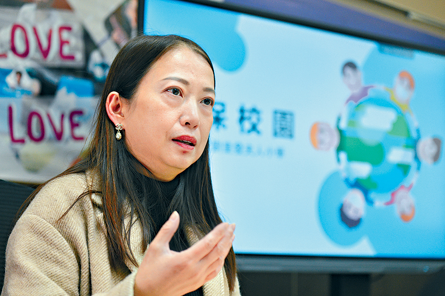 校長劉小慧初步預計，日後其校每日要花約600元買指定袋掉垃圾。