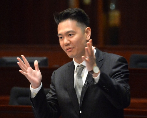 立法會討論譴責周浩鼎議案。