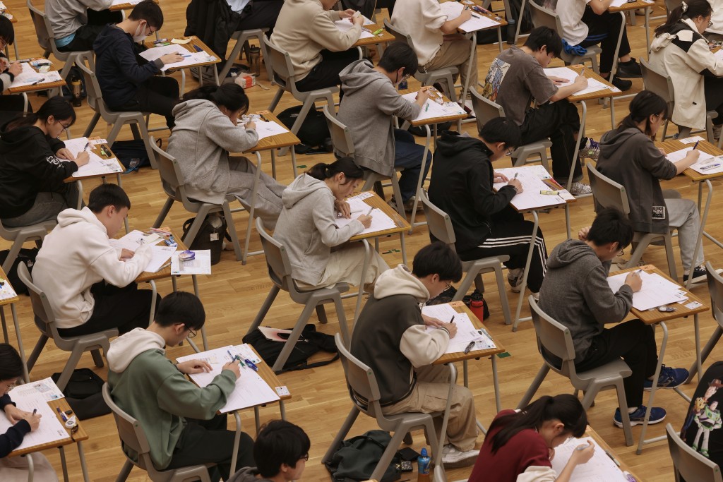 不少DSE考生的英文成績不符合大學基本入學門檻。示意圖
