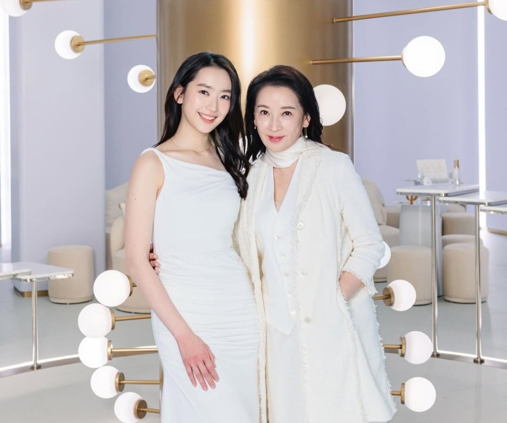 林恺铃并不介意被称为龚慈恩的女儿： 「但系我都想人哋讲起我妈咪，呢个系林恺铃嘅妈妈，但我唔介意人哋话我系龚慈恩个女。」