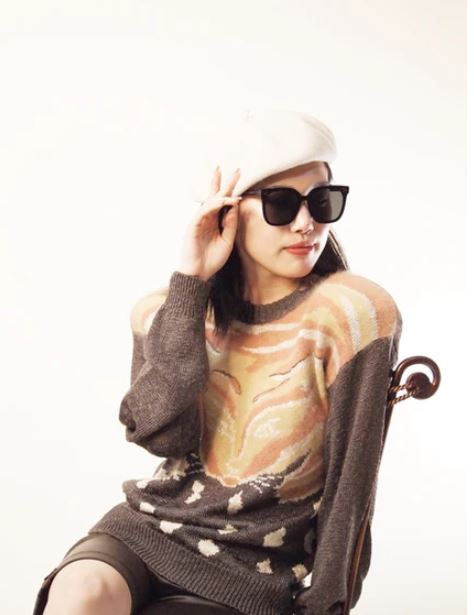 蘇媛 –《香江織造》回顧香港紡織歲月｜Malina Wong是香江國際最引以為傲的成果，在歐洲風行一時。