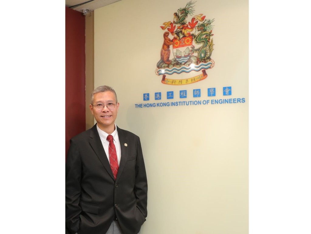 香港工程師學會結構分部主席及「卓越結構大獎」評審委員會主席陳世平工程師