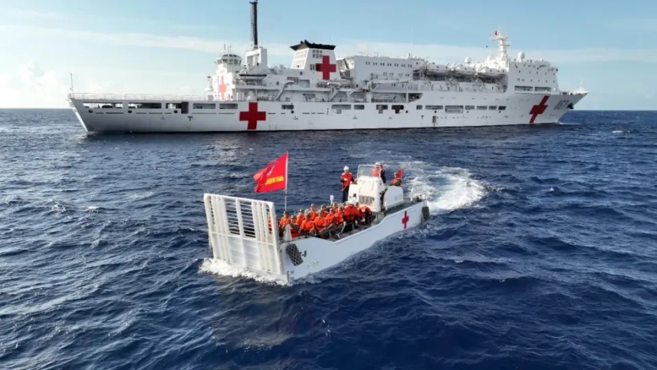 提供医疗服务的「丝路方舟」。