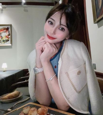 曾參加港姐亞姐。
