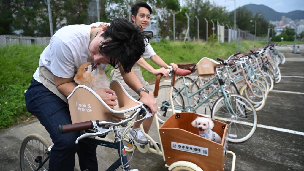 西九同時推出寵物單車租借服務，與寵物在西九享受獨特的戶外體驗。