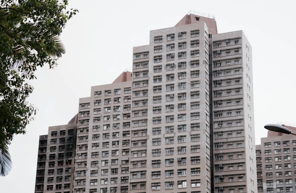 宏志閣面臨複雜的地契及大廈公契修訂難題，維修費用估計亦相當高昂。資料圖片