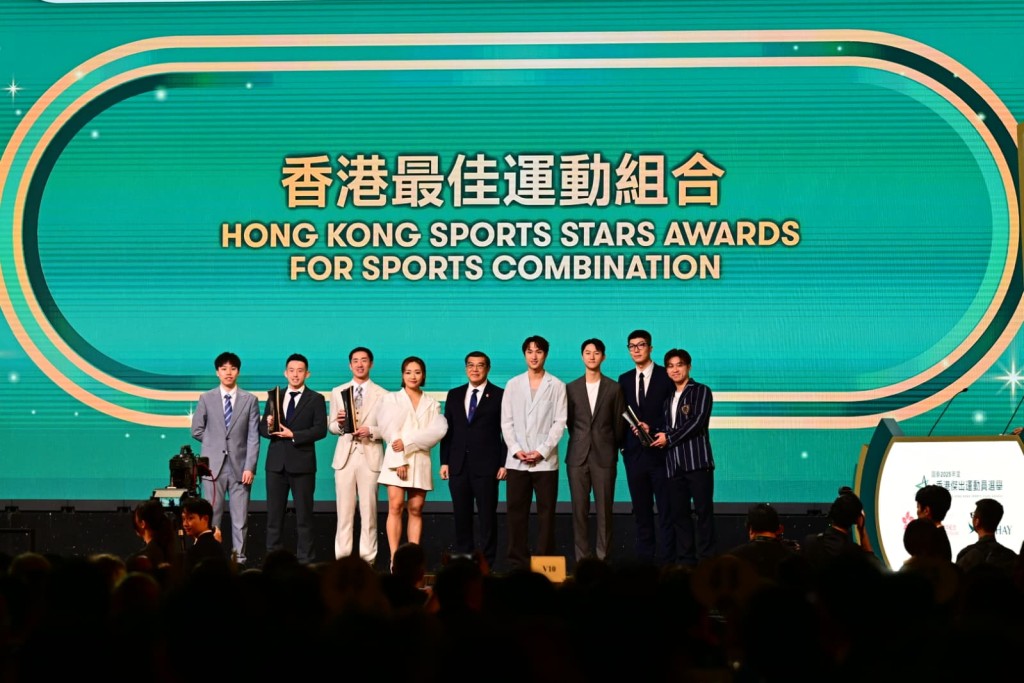 「香港最佳运动组合」男子花剑队（张家朗、蔡俊彦、梁千雨、吴诺弘）、羽球混双（邓俊文、谢影雪）、男子乒乓球双打（黄镇廷、陈颢桦） 夺得。