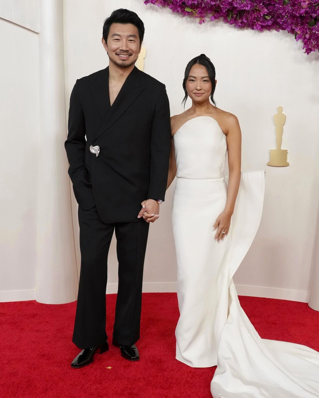 劉思慕與未婚妻不時放閃。 劉思慕與未婚妻不時放閃。