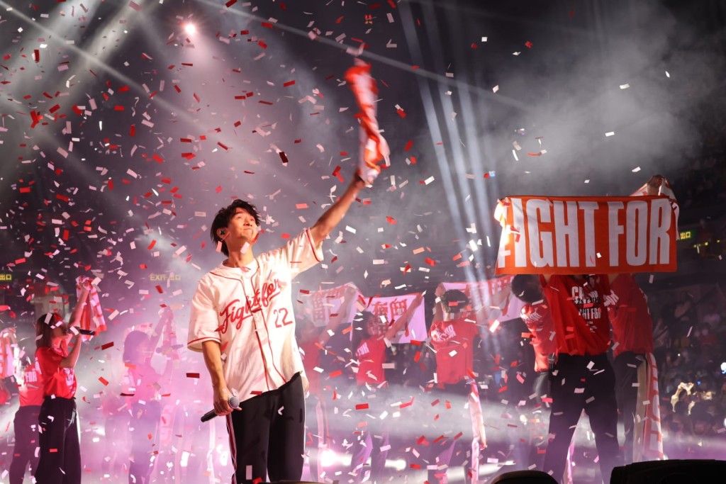 演唱会最后encore了10首歌。