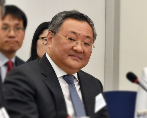 傅聰。新華社