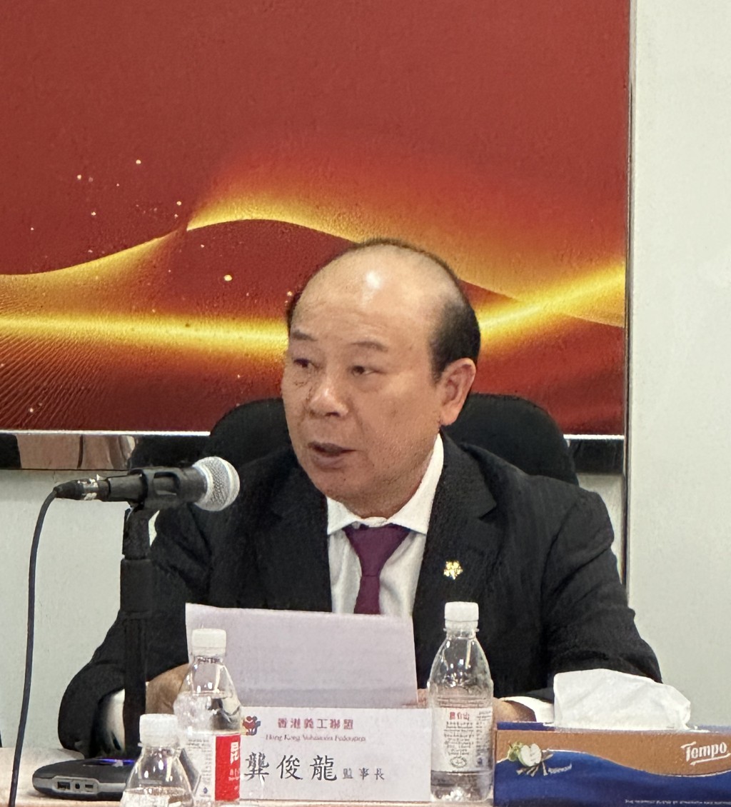 香港義工聯盟監事長龔俊龍。