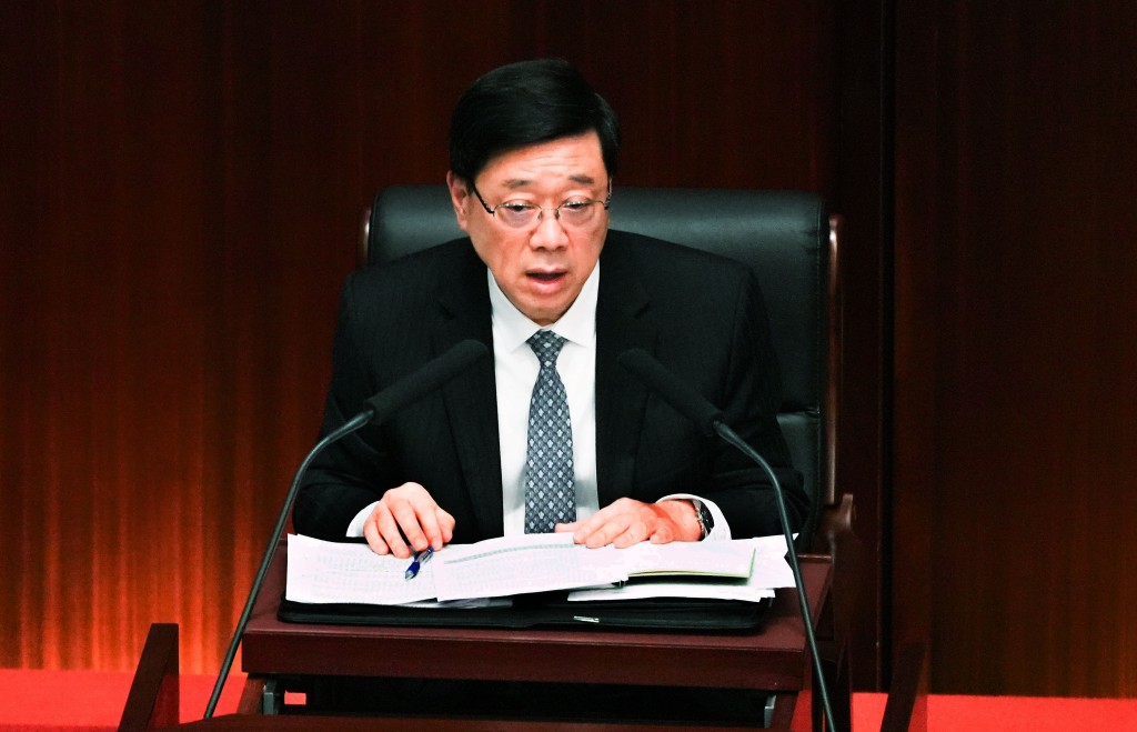 特首李家超今日(29日)在立法会出席互动交流答问会。吴艳玲摄 特首李家超今日(29日)在立法会出席互动交流答问会。吴艳玲摄