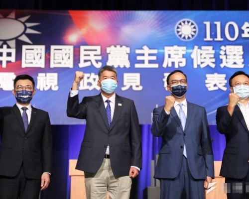 （左起）國民黨主席選舉候選人江啟臣、張亞中、朱立倫、卓伯源。網圖