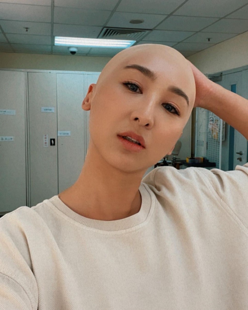 高Ling大晒新劇造型。