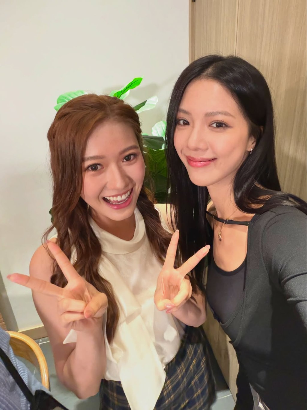 李澤欣與陳曉華合照。